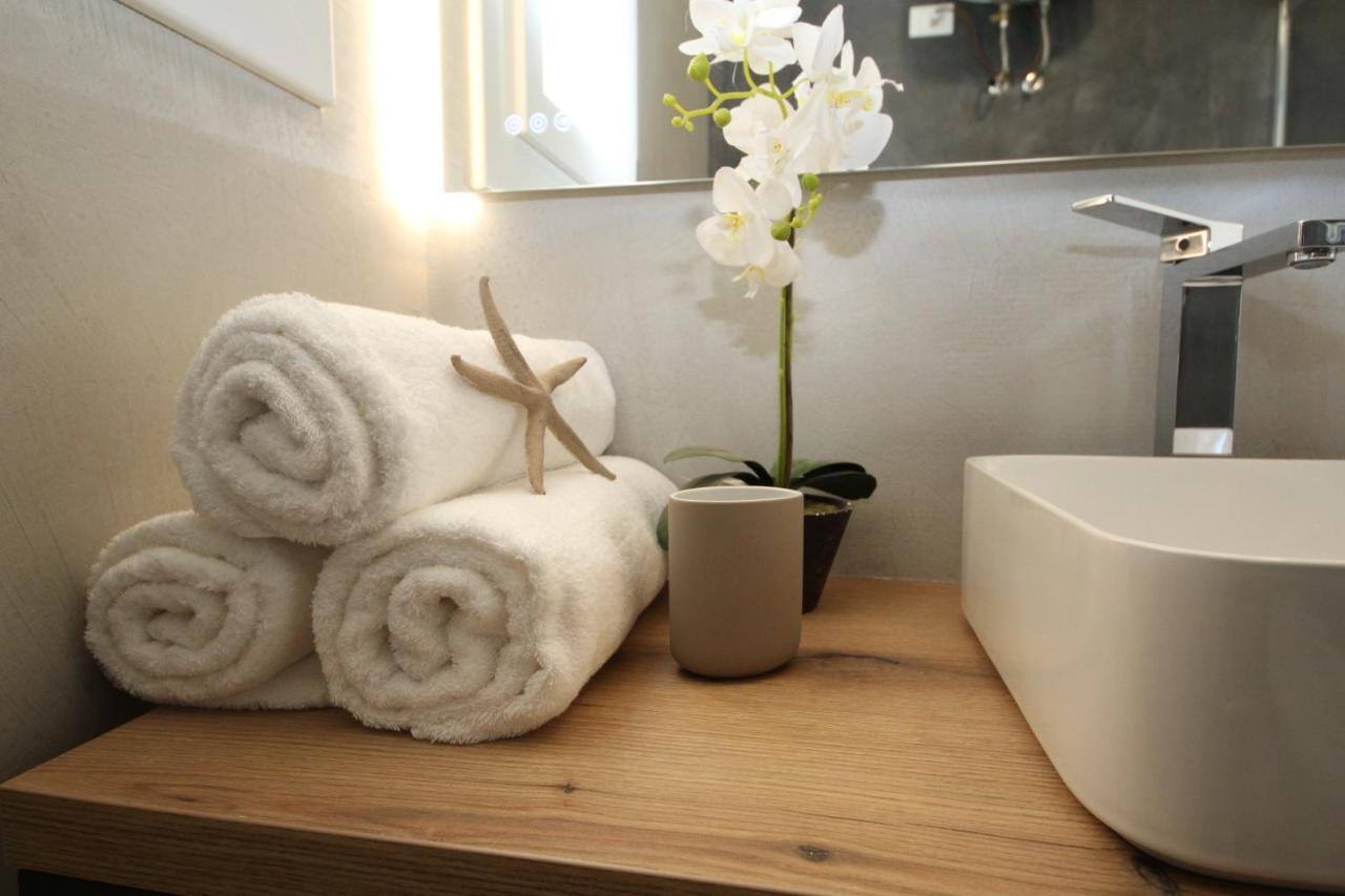 Ohana Holiday Rooms Rosolina Mare Exteriör bild